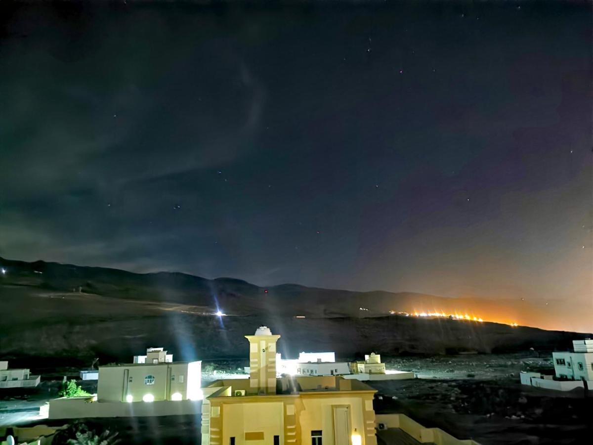 228Hostel Al Ḩamrāʼ Buitenkant foto